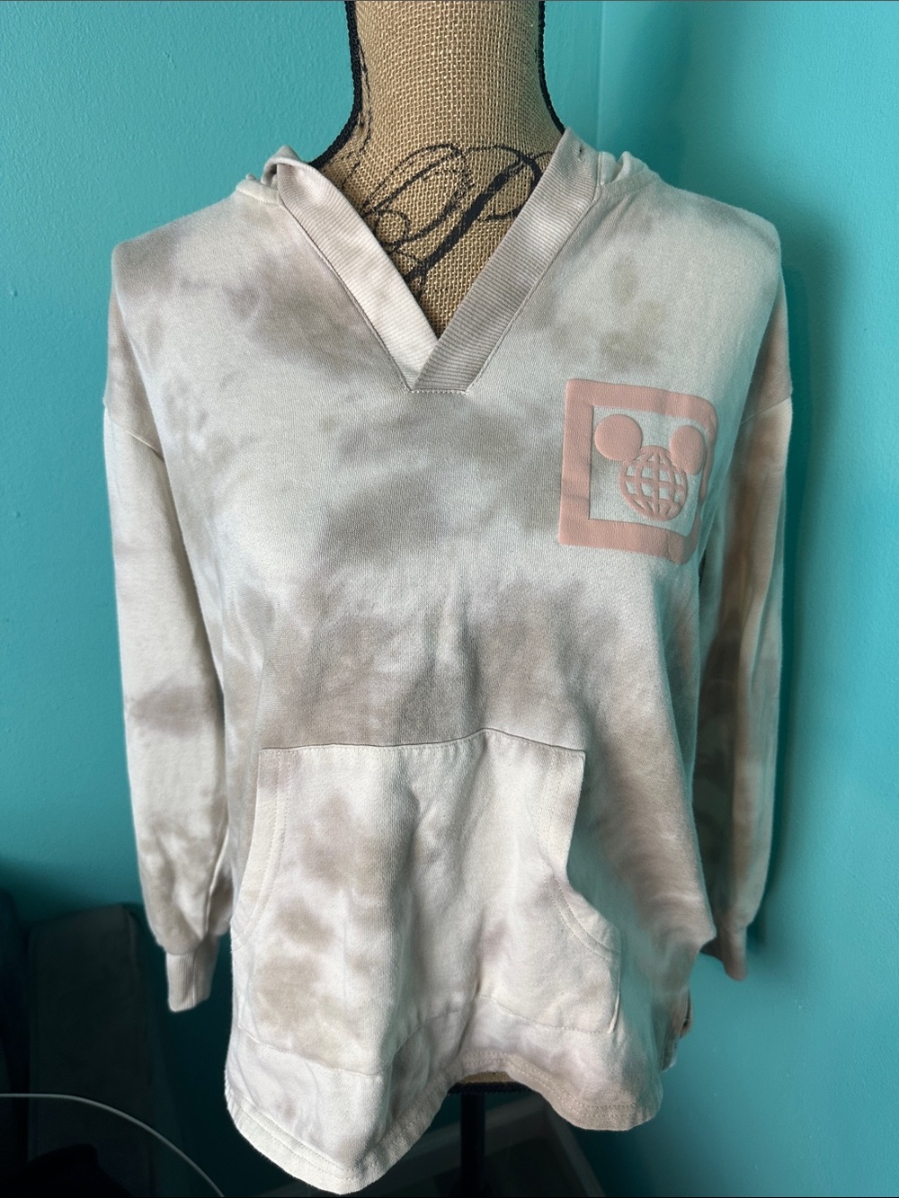 Disneyland Tie Dye VNeck Hoodie Sweater M